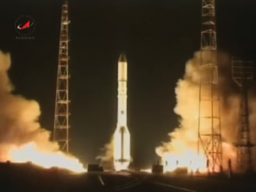 Proton rocket launches the Express-AM6 satellite