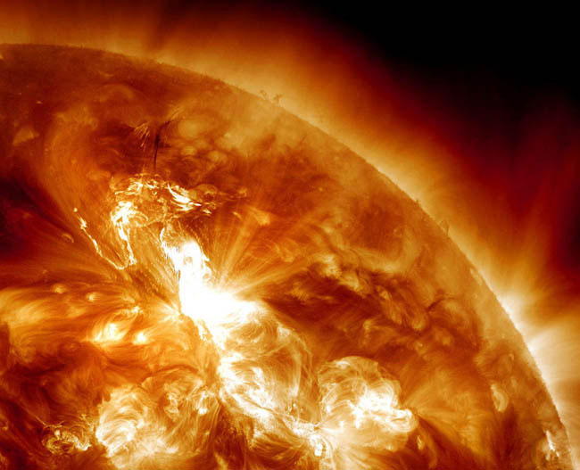 SolarFlare_NASA02.jpg SpaceNews