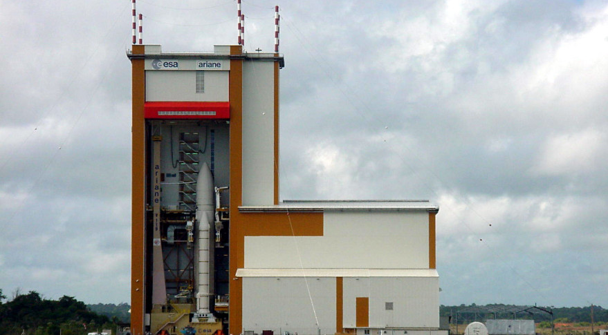 BAF-Ariane-5-879x485.jpg