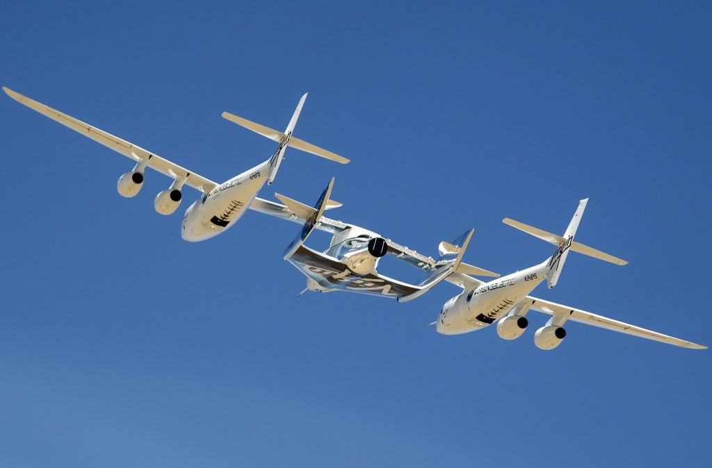 SpaceShipTwo test flight