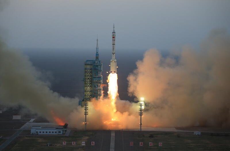 Shenzhou-11 launch