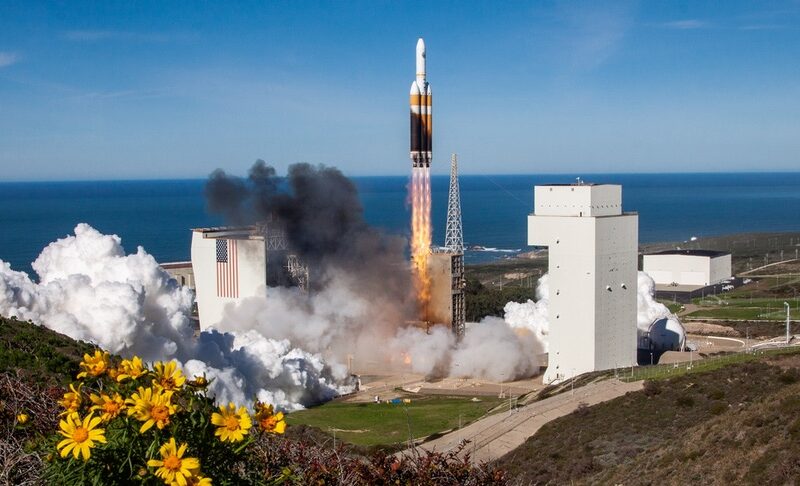 Delta 4 Heavy NROL-71 Vandenberg launch