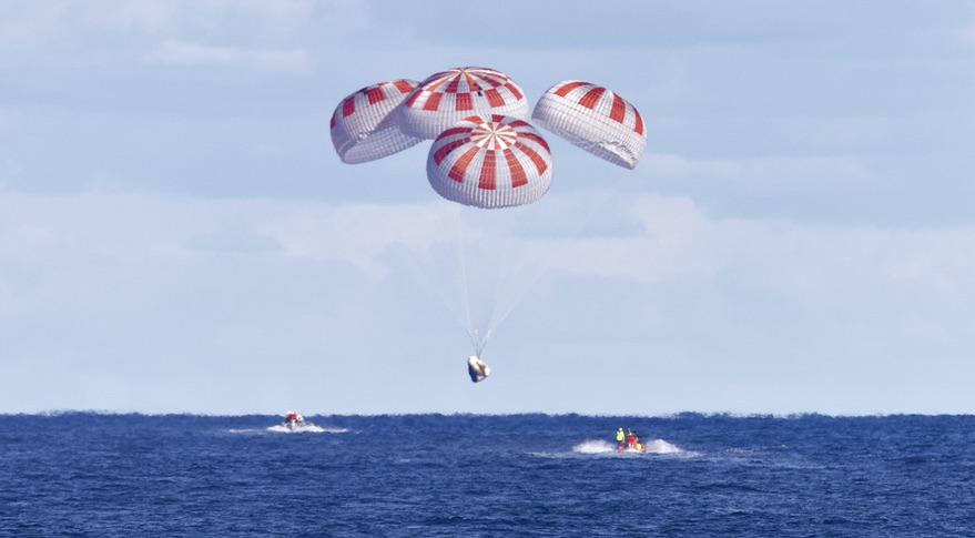 Crew Dragon parachutes