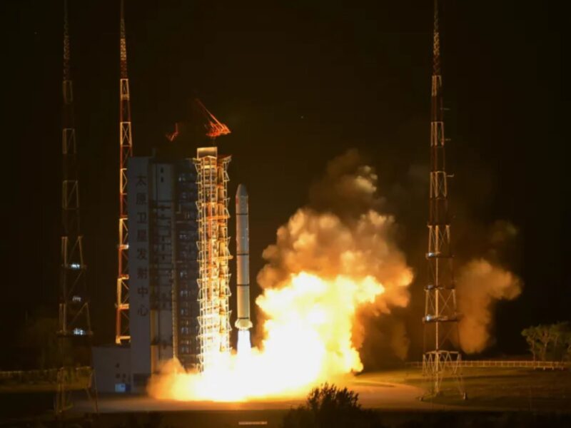 Liftoff of a Long March 2C from Taiyuan carrying the Haiyang-1D ocean observation satellite on June 10, 2020.