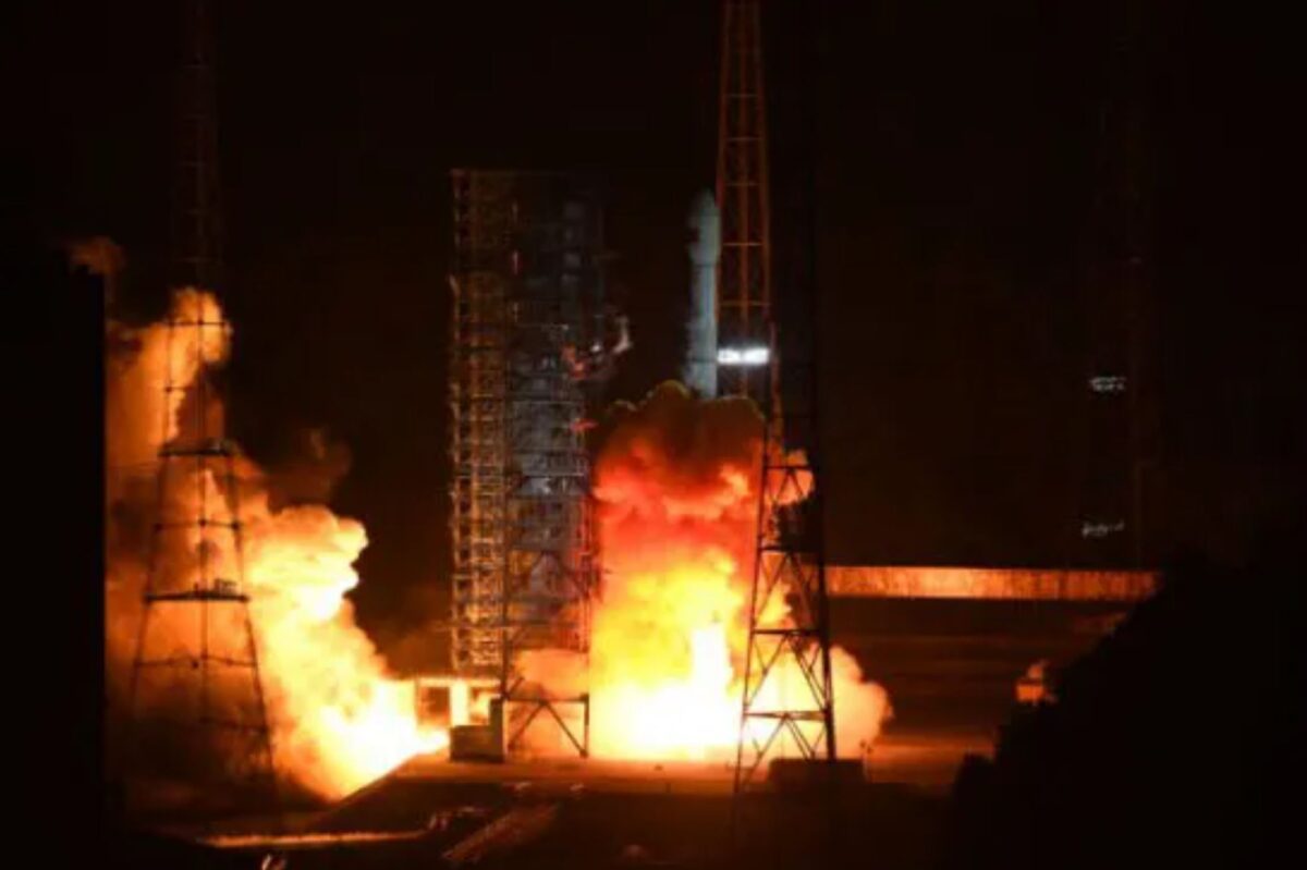 Liftoff of a Long March 3B carrying the Gaofen-13 satellite from Xichang Satellite Launch Center Oct.11, 2020.
