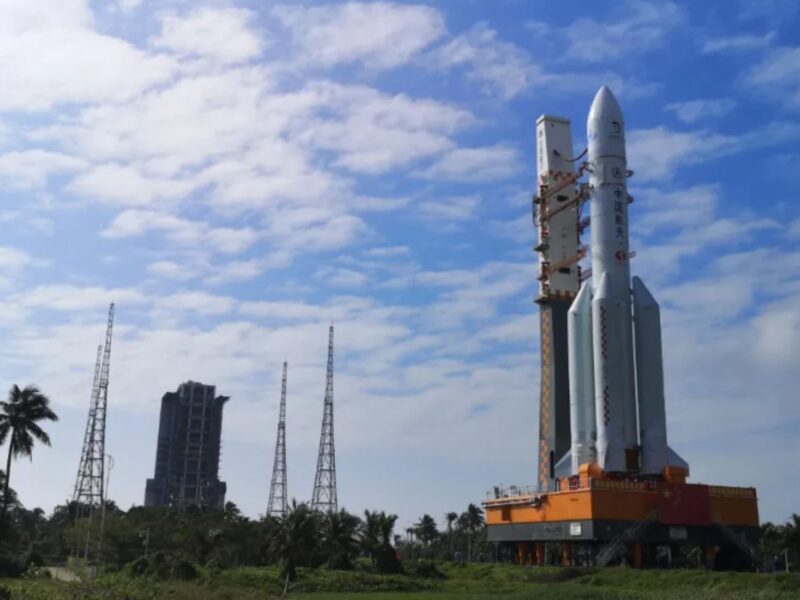 Rollout of the fifth Long March 5 rocket for the Chang'e-5 mission at Wenchang Satellite Launch Center, Nov. 17, 2020.
