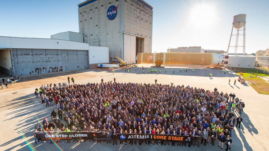 Space field struggling to entice more expert employees