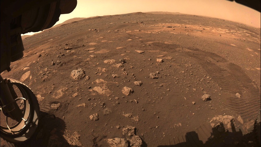 Mars 2020 rover tracks