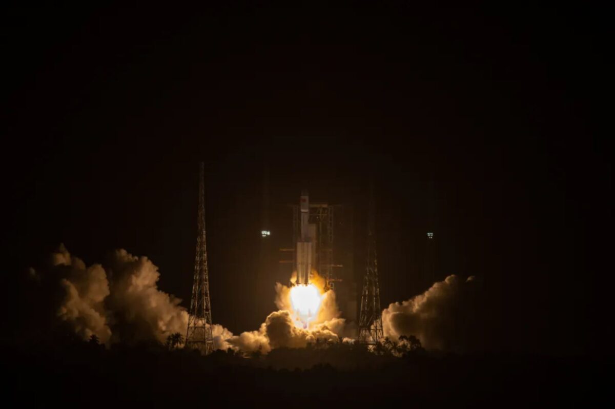 A Long March 7 carrying the Tianzhou-2 spacecraft lifts off from Wenchang ahead of an orbital docking with Tianhe.