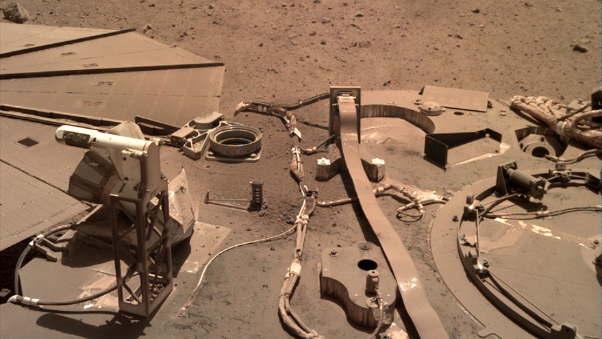 InSight recovers from dust storm as lander’s power continues to wane thumbnail