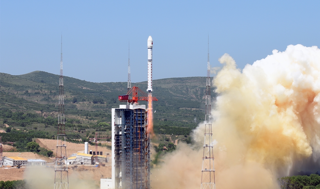 A Long March 2D lifts off from Taiyuan early July 3 UTC carrying five commercial satellites.