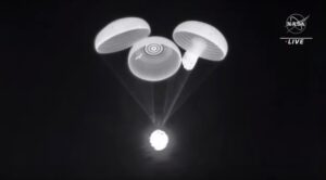 NASA and SpaceX say lagging Dragon parachute may be normal phenomenon