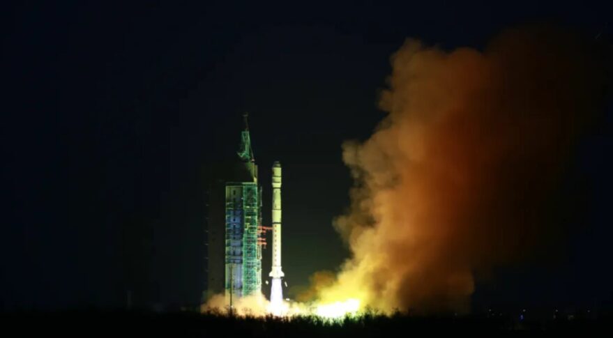 A Long March 2D lifts off from Jiuquan, Dec. 29, 2021, carrying the Tianhui-4 mapping satellite.