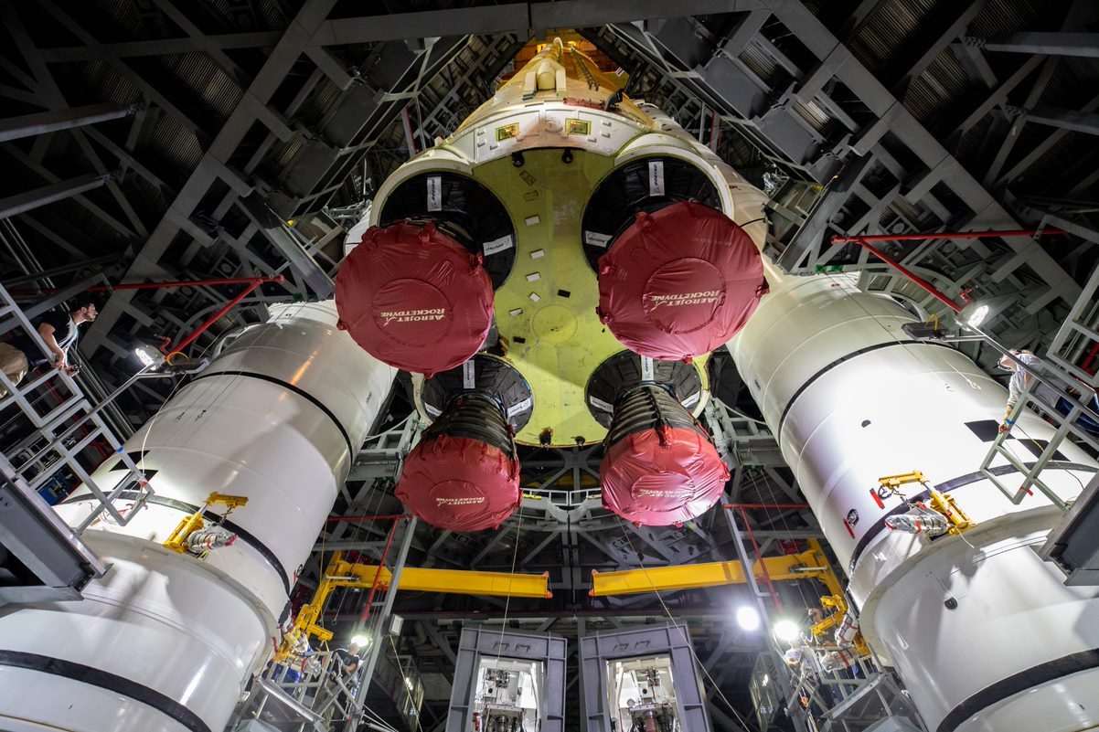 Op-ed | NASA Needs a Lead Program Office for Artemis thumbnail