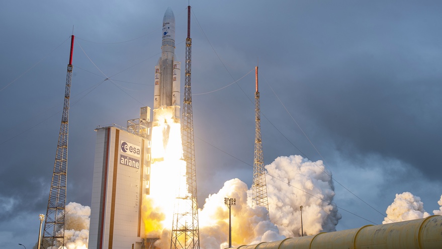 Arianespace looks to transitions of vehicles and business in 2022 thumbnail