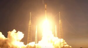 Falcon 9 launches Italian radar satellite