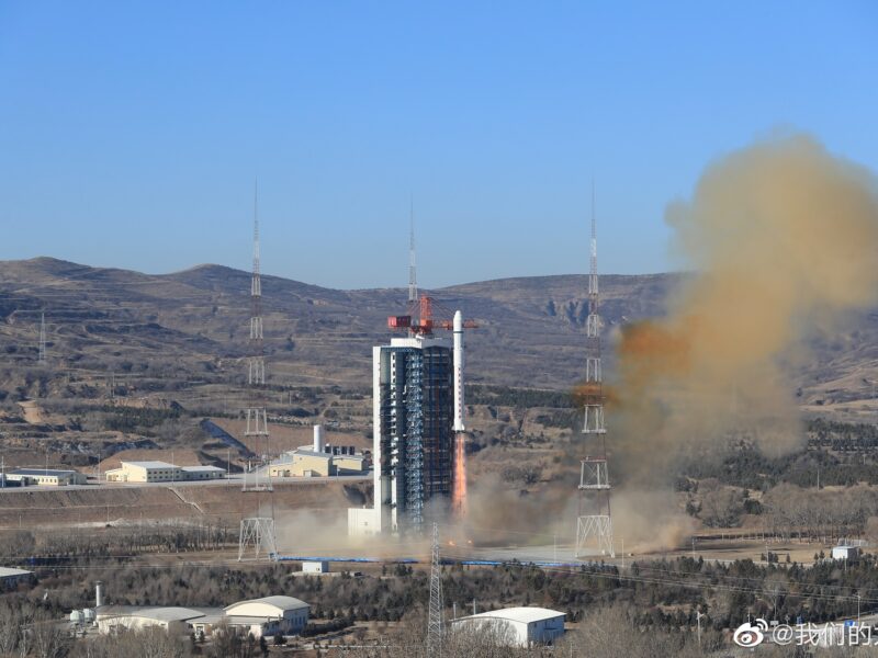 Liftoff of the Long March 2D (Y70) carrying the classified Shiyan-13 satellite, Jan. 16 Eastern, 2022.