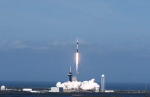 SpaceX launches latest Starlink batch ahead of premium service plan