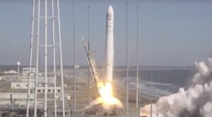 Antares launches Cygnus cargo spacecraft to ISS