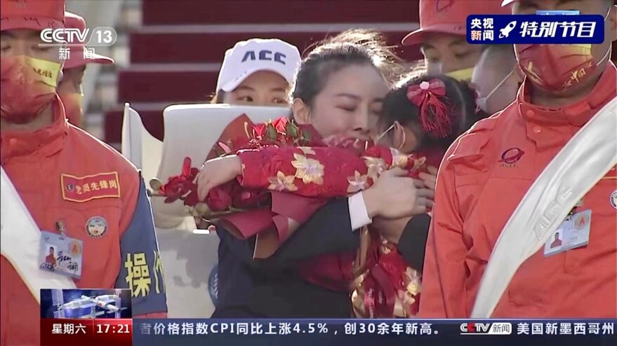 Shenzhou-13 astronaut Wang Yaping embraced her daughter after returning to Beijing, April 16, 2022.