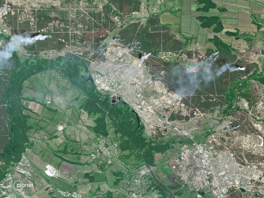 After weeks of shelling and fighting, fires broke out in the forests of western Luhansk Oblast, especially the area north of the cities of Rubizhne and Sievierodonetsk, Ukraine, as shown in this PlanetScope image from June 9, 2022.