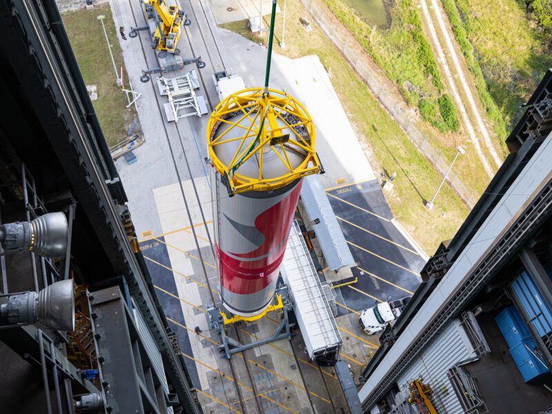 United Launch Alliance hoists its Vulcan Cert-1 booster into the Vertical Integration Facility adjacent to Space Launch Complex-41 at Cape Canaveral Space Force Station ahead of its inaugural test flight. Credit: ULA