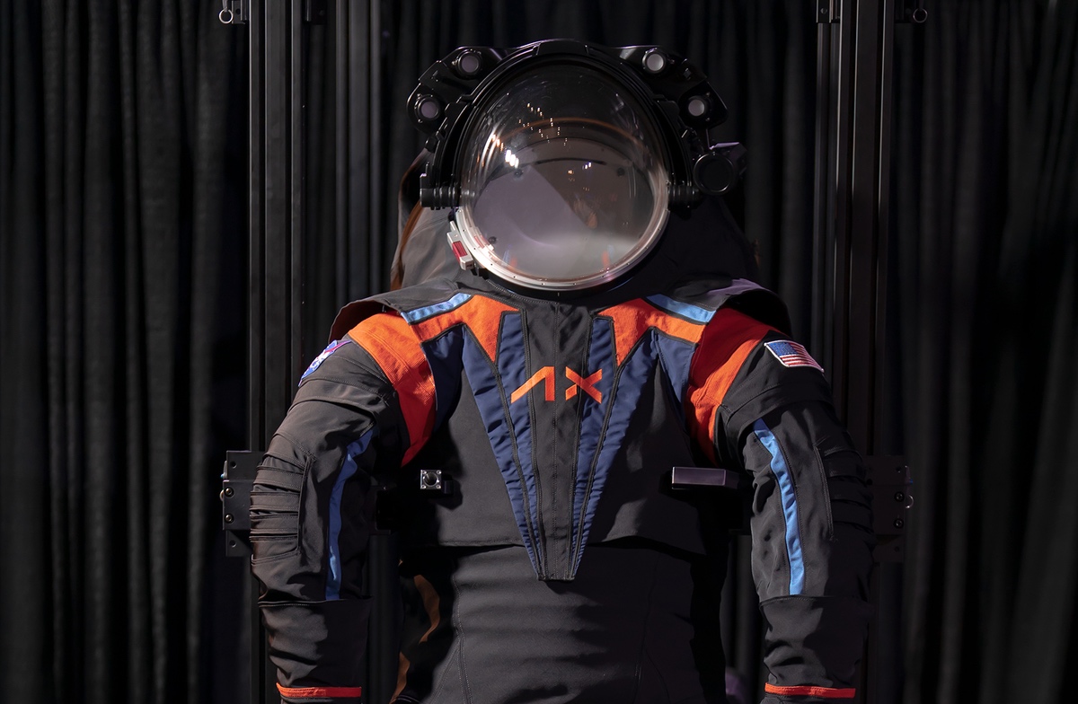 Axiom suit design
