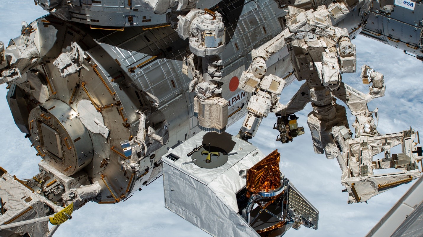 Siły Kosmiczne przeglądają oferty producentów satelitów w ramach programu testów kosmicznych