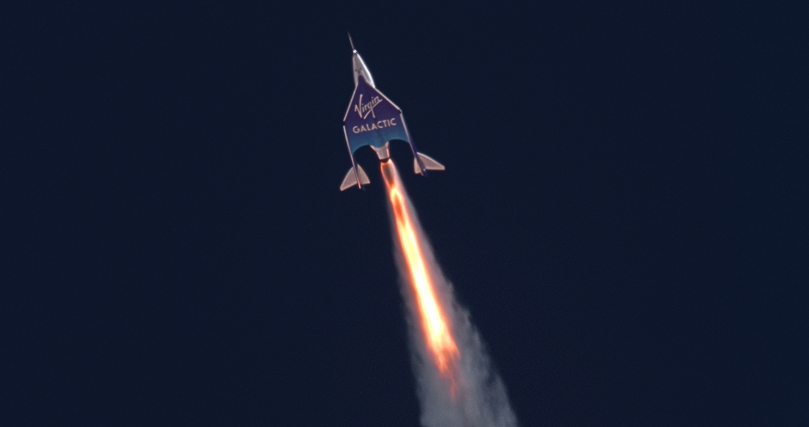 Virgin Galactic pianifica e annuncia l’equipaggio per il primo volo commerciale di SpaceShipTwo
