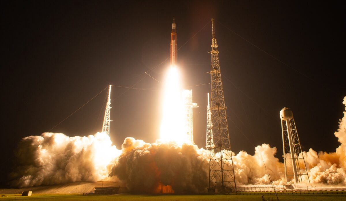 Artemis 1 liftoff