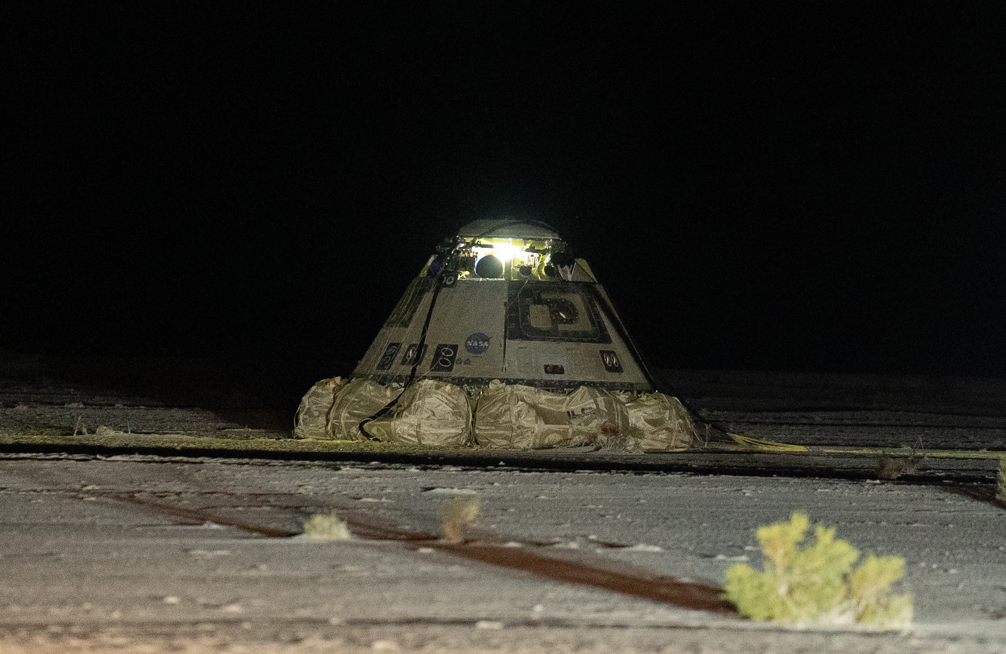 Starliner returns to Earth unmanned